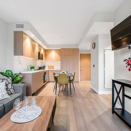 Modern Comfort At Ubc: 1Br Condo Near Campus 밴쿠버 외부 사진