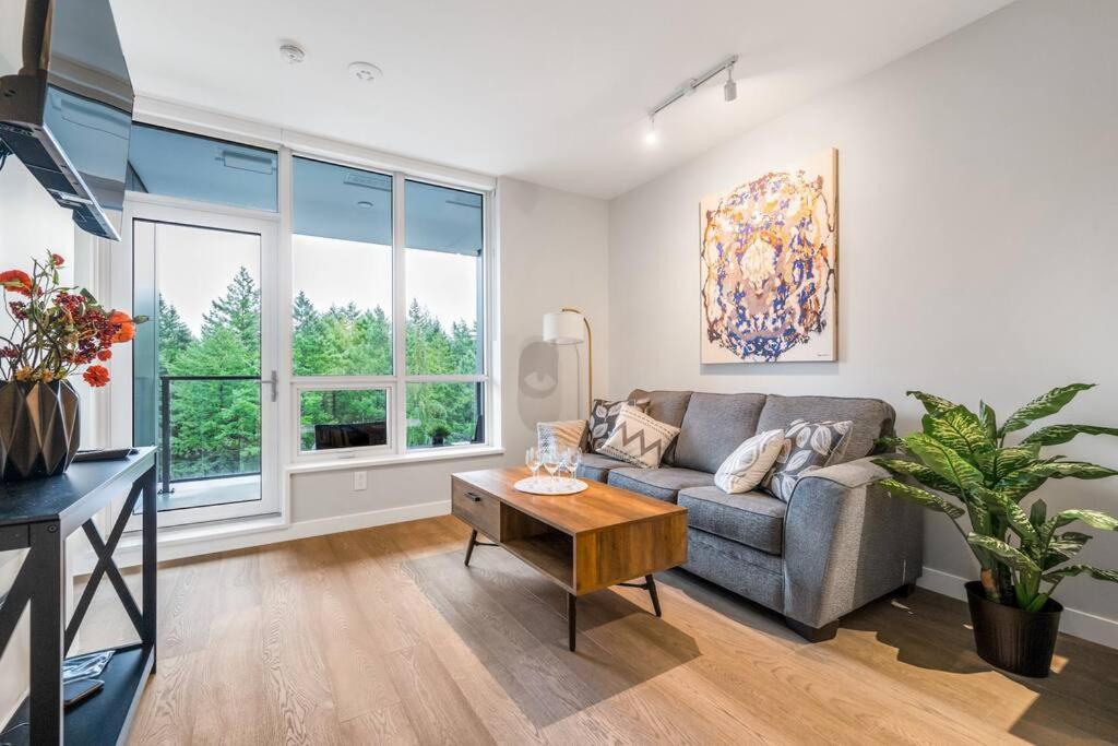 Modern Comfort At Ubc: 1Br Condo Near Campus 밴쿠버 외부 사진