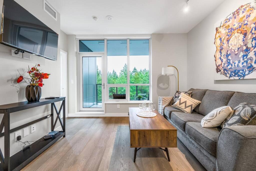 Modern Comfort At Ubc: 1Br Condo Near Campus 밴쿠버 외부 사진
