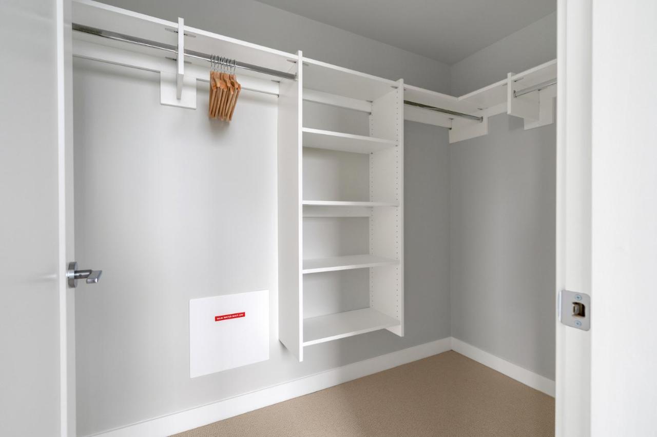 Modern Comfort At Ubc: 1Br Condo Near Campus 밴쿠버 외부 사진