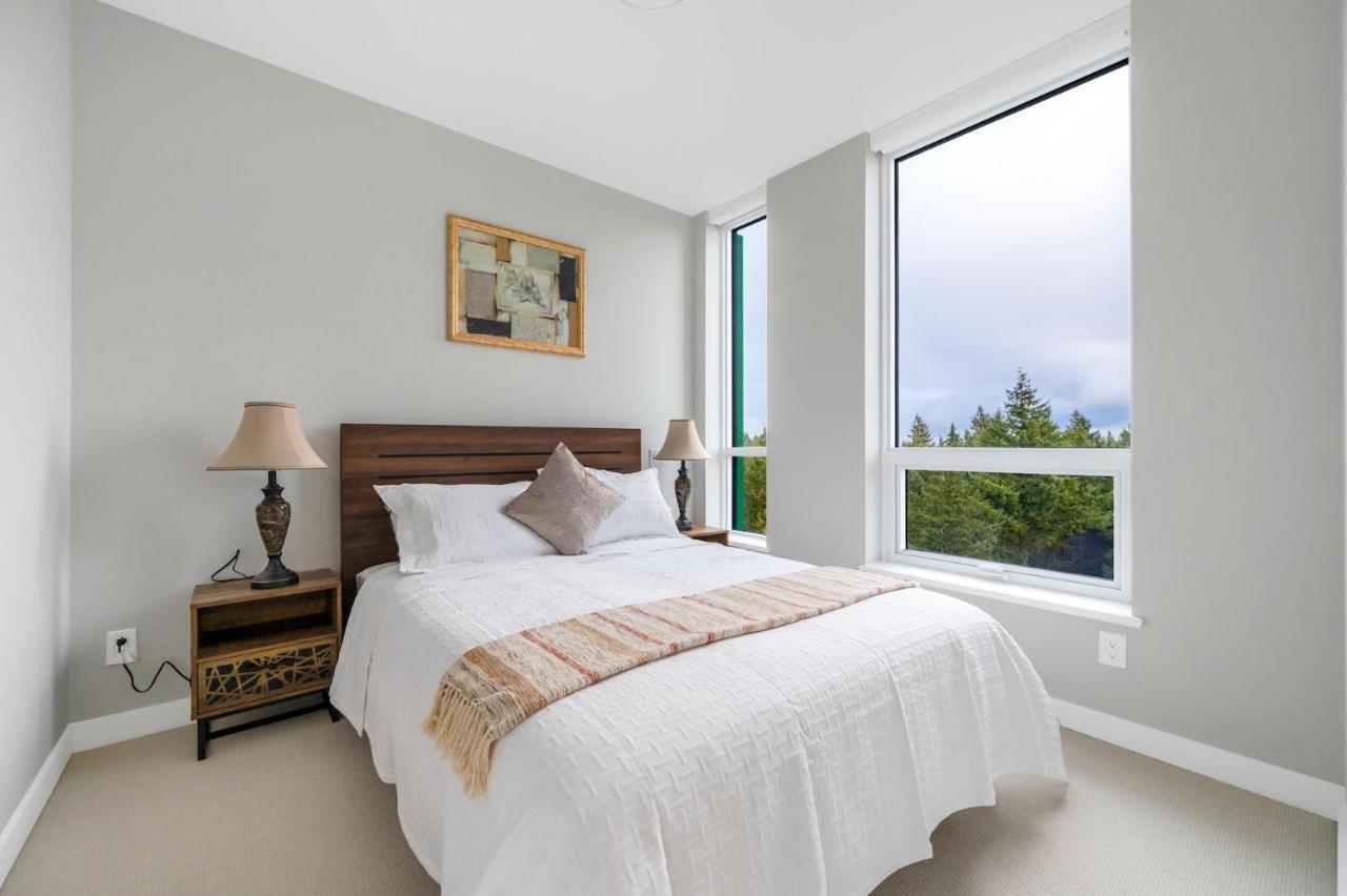 Modern Comfort At Ubc: 1Br Condo Near Campus 밴쿠버 외부 사진